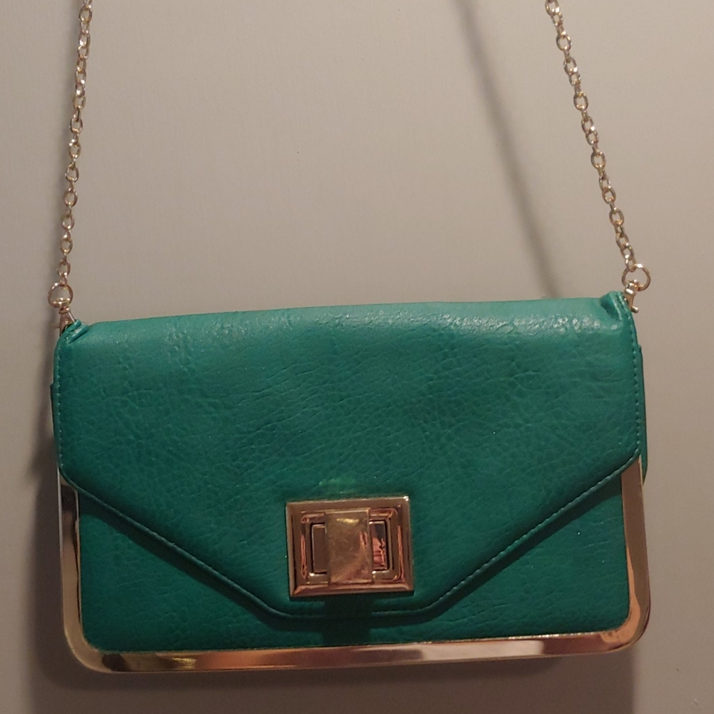 Green Purse, Urban Expressions